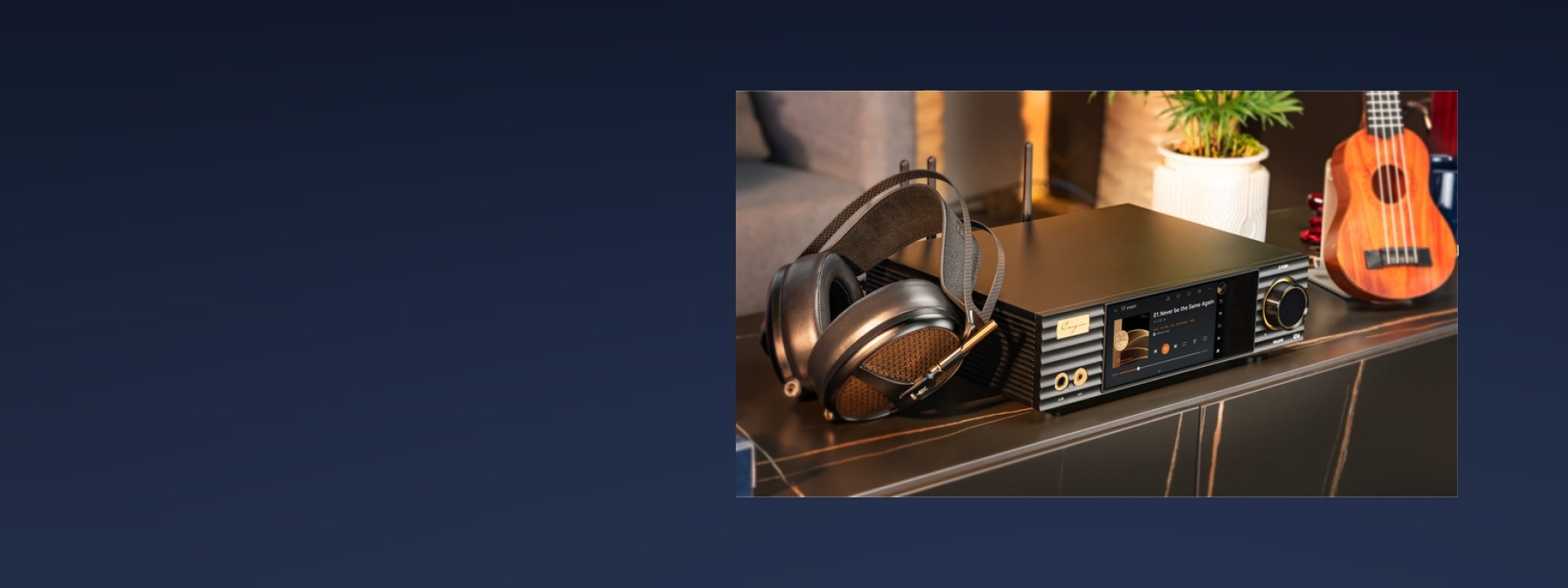 Cayin ID6, sistema desktop all-in-one con streaming musicale, DAC, amplificatore per cuffie e uscite preamplificate.